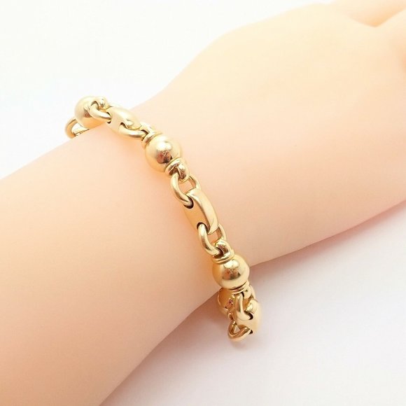 Authentic! Vintage Chanel 18k Yellow Gold Classic Link Bracelet - Picture 7 of 10